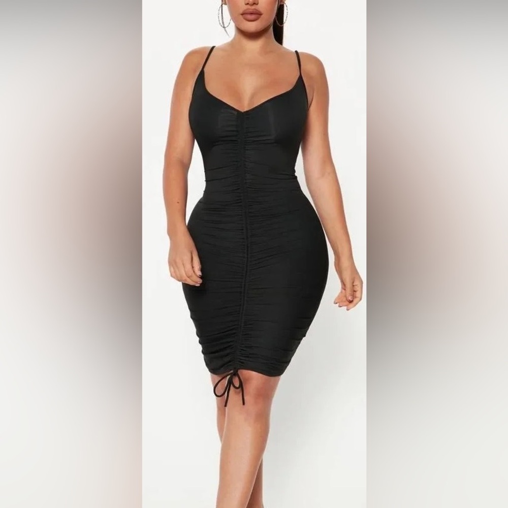 Fashion Nova Black Ruched Strapless Dress Black